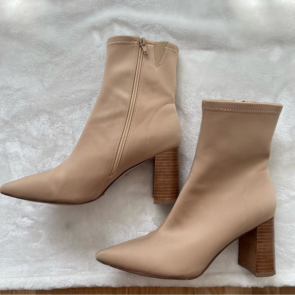 Jeffrey Campbell Coma Cream/Nude Neoprene Pointed Toe Block Heel Bootie 8.5 - Picture 3 of 7